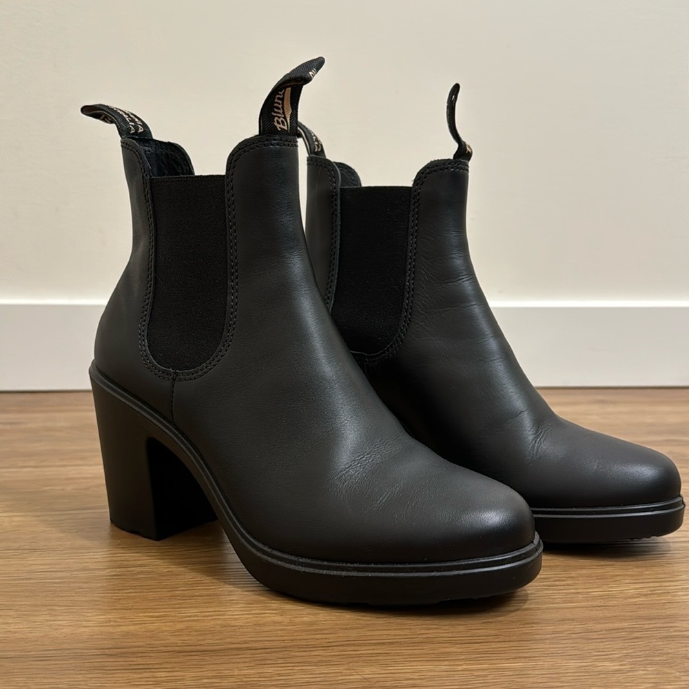 New Blundstone Block Heel Boots